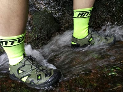 Antu Media Impermeable Neon