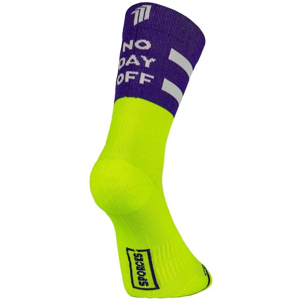 SPORCKS Medias No Day Off Morado2