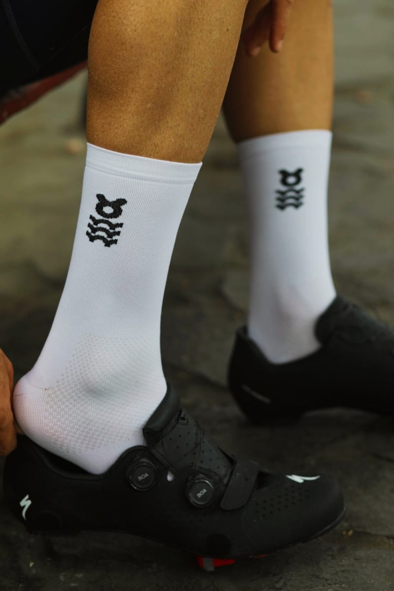 BunnyHop Medias BH Blanca (Delgada)2