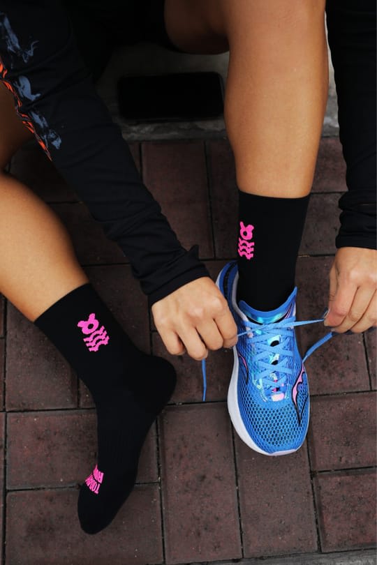 BunnyHop Medias BHRun Negro Fucsia2