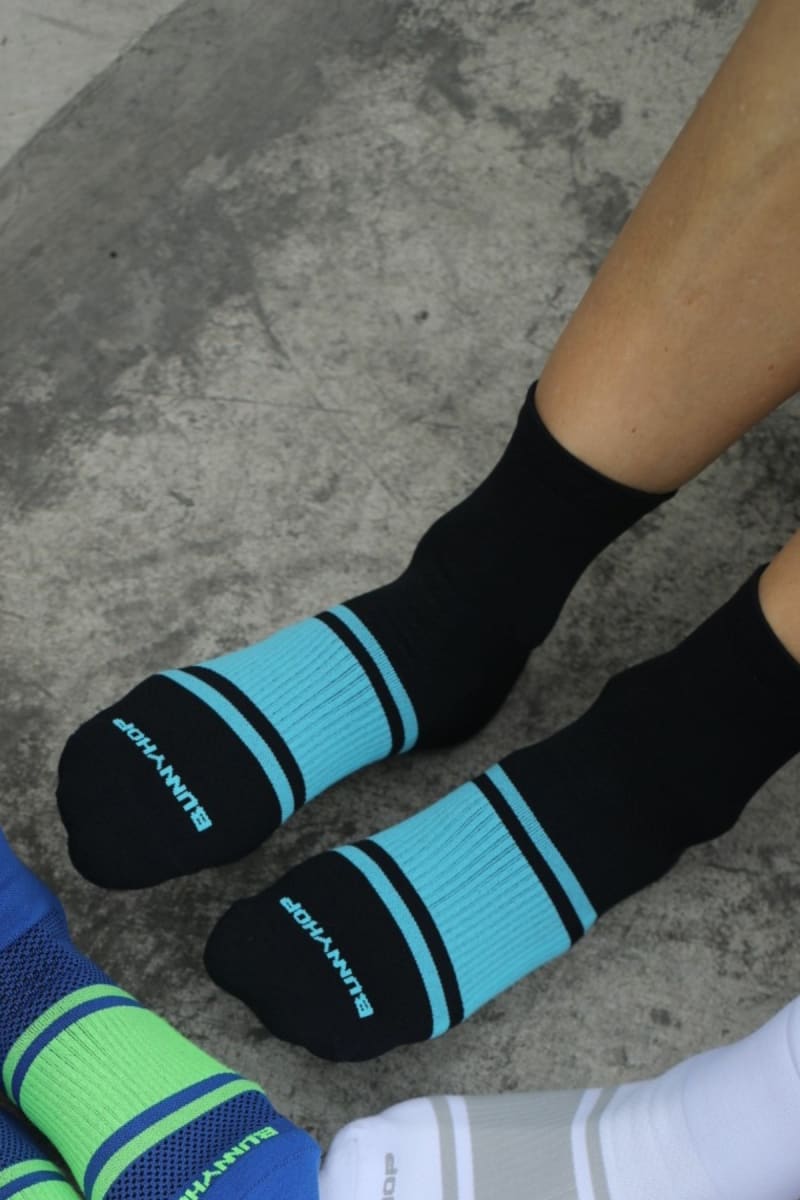 BunnyHop Tobilleras Negra/Celeste1