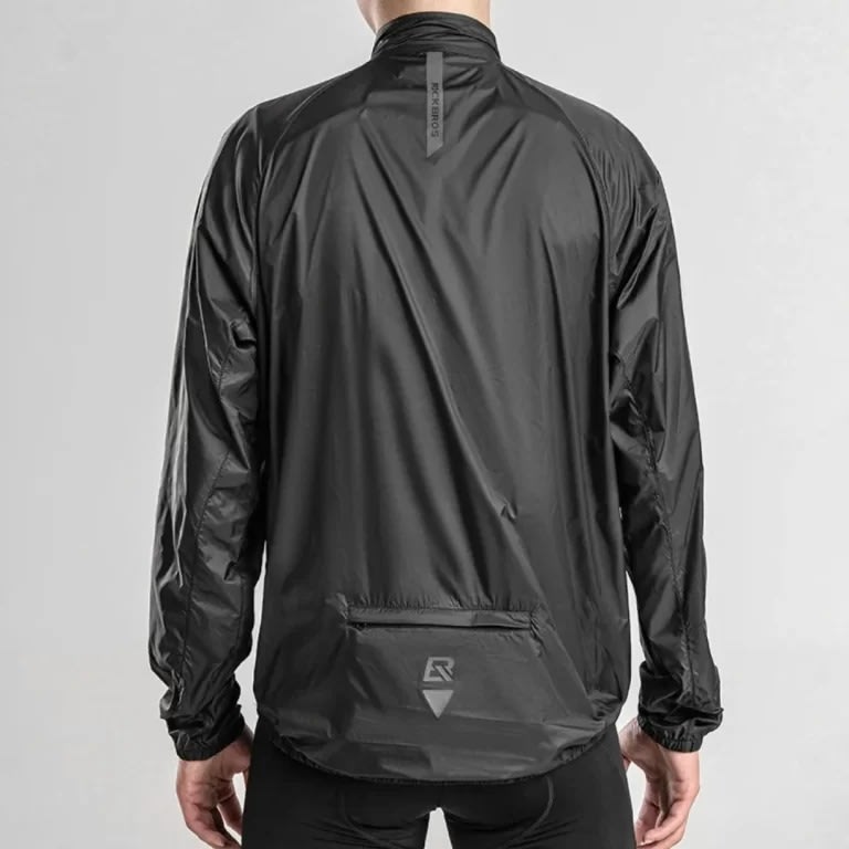 RockBros Casaca Cortaviento Ultraligera Negro2