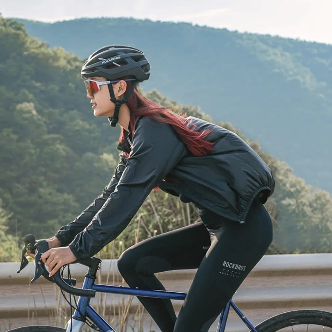RockBros Casaca Cortaviento Ultraligera Negro3