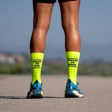 SPORCKS Medias Born To Run/ Force to Work Amarillo2