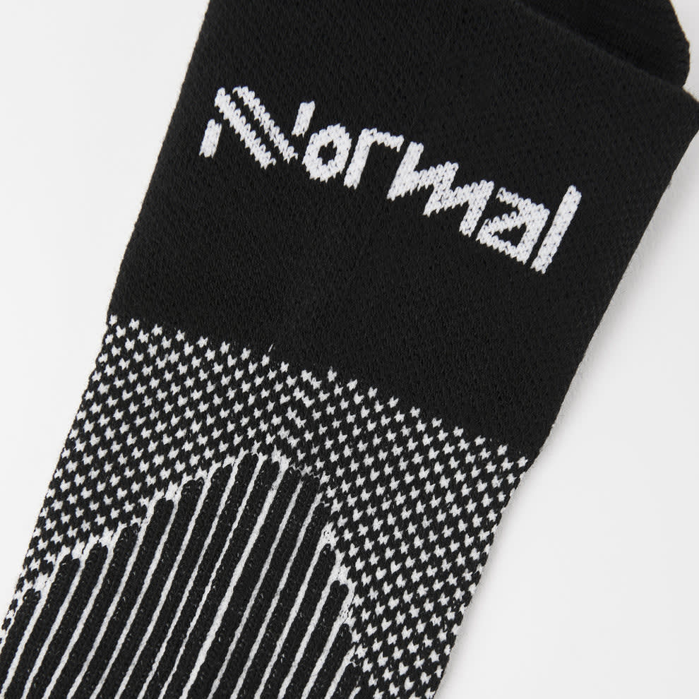 Nnormal Running Socks Black2