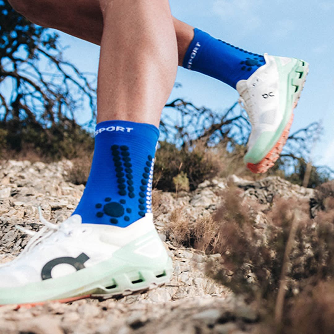 Compressport Pro Racing V4.0 Trail Dazz Blue2