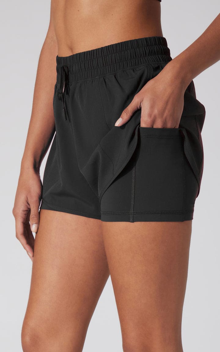 90DEGREE LIGHTSTREME 2 IN 1 SHORT MUJER M3