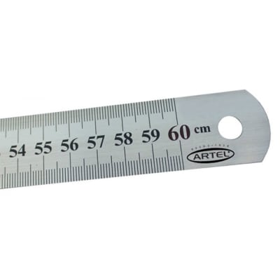 REGLA METALICA 60 CM ARTEL