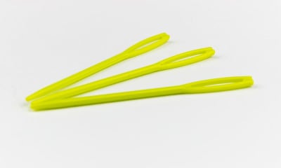 AGUJA LANA PLAST PTA ROMA 9 CM