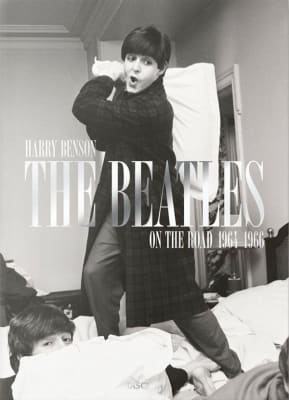 THE BEATLES ON THE ROAD 1964 1966   9783836593489