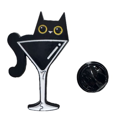 Gato Negro en Copa Martini Pin Broche