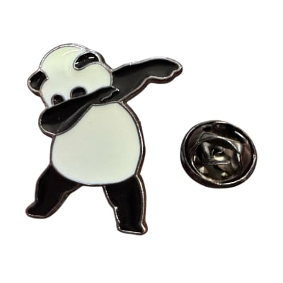 Panda Dabbing Pin Broche