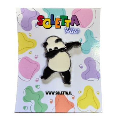 Panda Dabbing Pin Broche