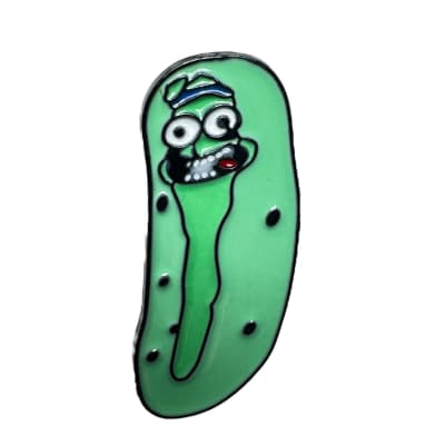 Pepinillo Pickle Rick Morty Pin Broche