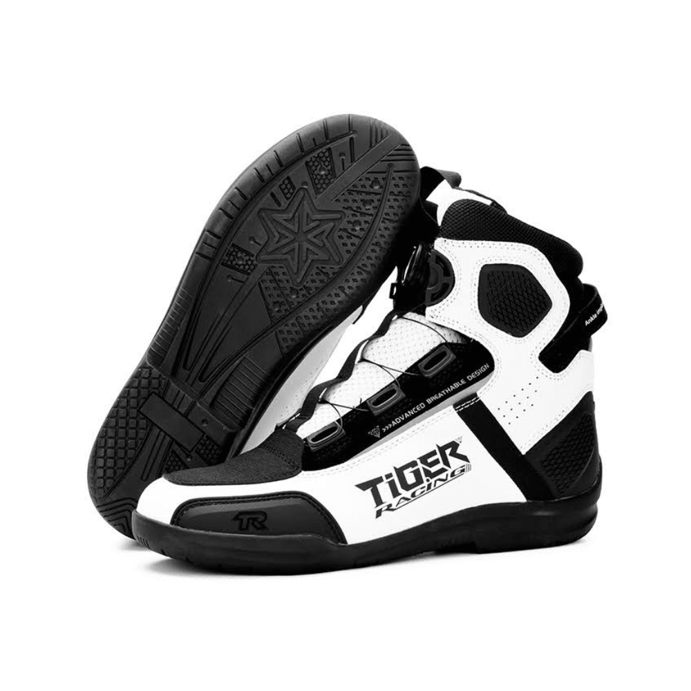 BOTAS URBANAS PARA MOTO TR TIGER R1 BLANCAS Y NEGRAS CON AJUSTE ROTATIVO2