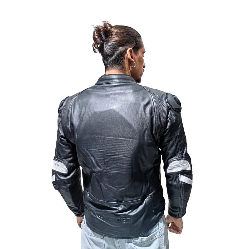 CHAQUETA DE CUERO NEPTUNO PARA MOTO | PROTECCIÓN, ESTILO Y RESISTENCIA2