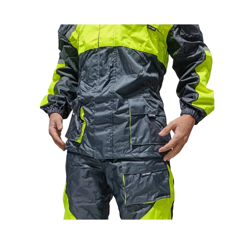 TRAJE DE LLUVIA IMPERMEABLE PARA MOTO REFLECTANTE 2 PIEZAS | PROTECCIÓN TOTAL CONTRA LA LLUVIA6