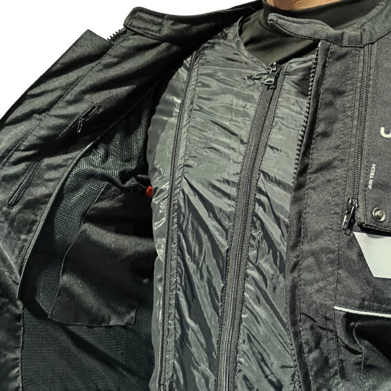 CHAQUETA TOURING CAFÉ 4 SEASON PARA MOTO | PROTECCIÓN, VERSATILIDAD Y CONFORT TODO EL AÑO7