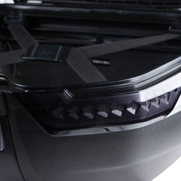 MALETA TOP CASE 4RS E62 DE 38 LITROS CON LUZ LED | ACABADO CARBONO4