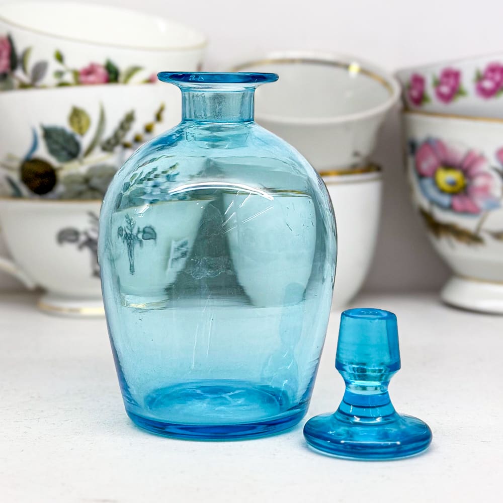 Botella celeste de cristal - 12cm3