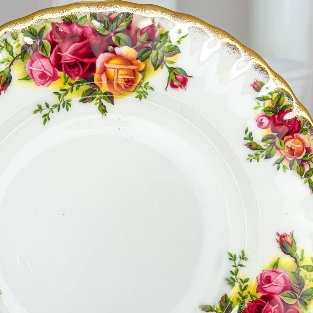 Plato de pan Royal Albert  - 18cm3