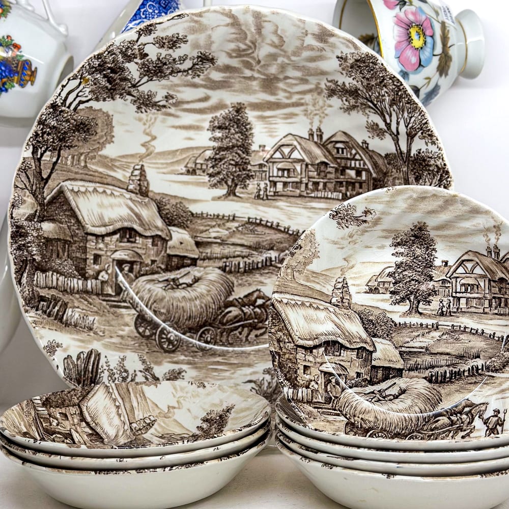 Juego de fuente con 8 pocillos de 1950 - 25cm2