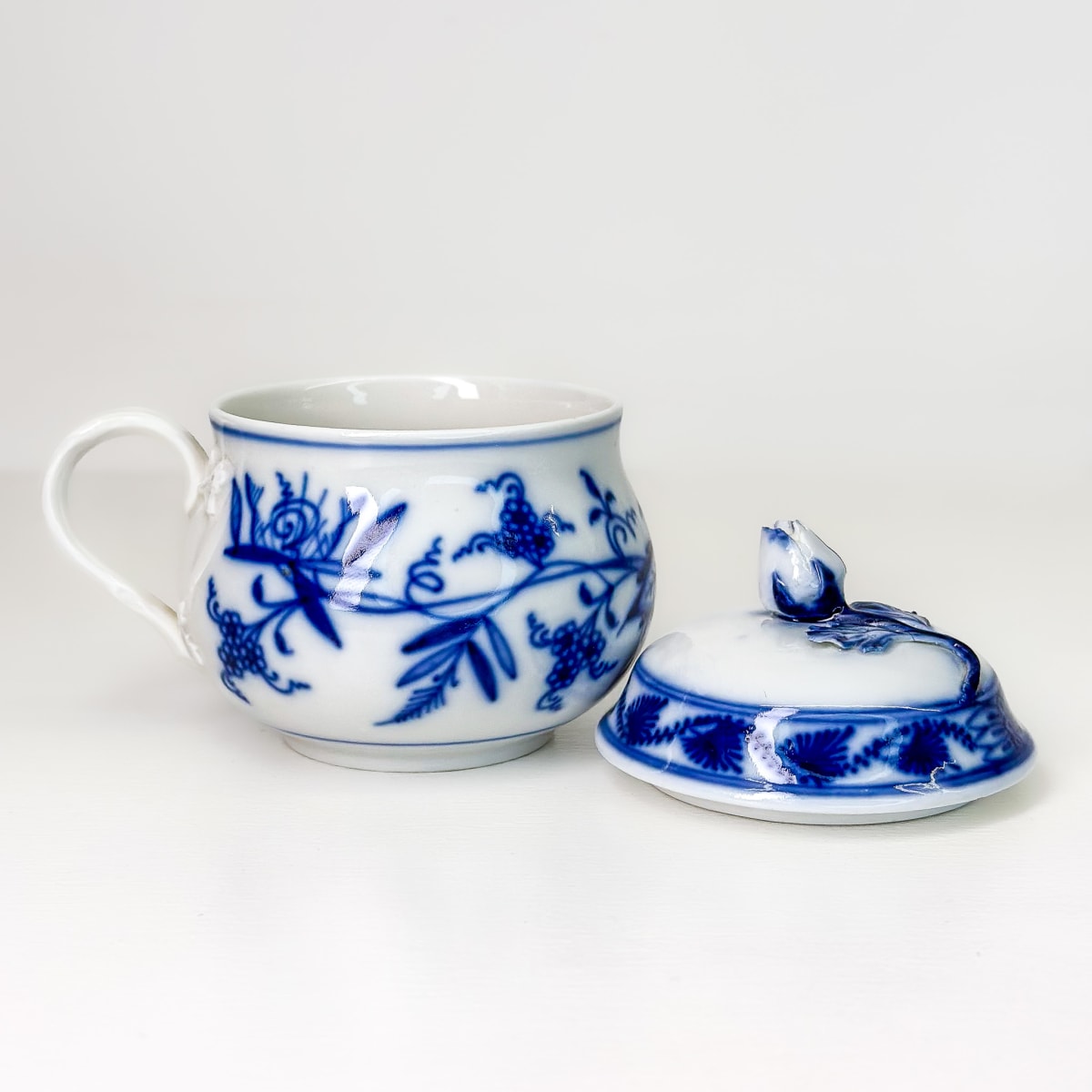 Taza con tapa Meissen - 9cm4