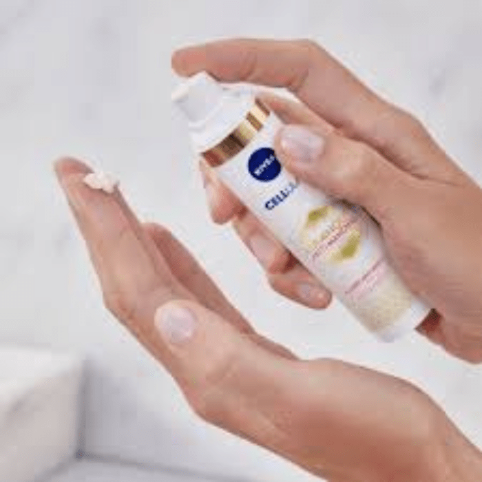 NIVEA CELLULAR LUMINOUS FUIDO ANTIMANCHAS FPS50 40 ML2