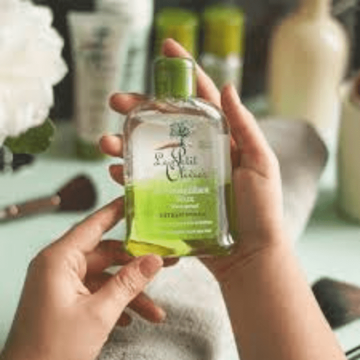 LE PETIT OLIVIER DESMAQUILLANTE BIFÁSICO DE ROSTRO Y  OJOS OLIVA 125 ML1