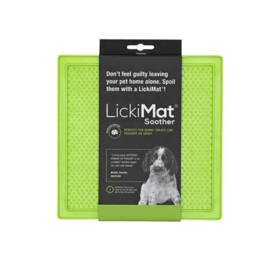 Lickimat Soother for dogs1