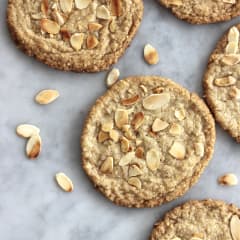 Galletón de avena y almendras