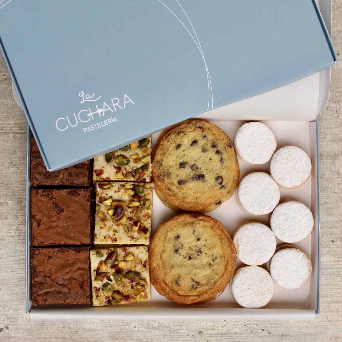 Caja mix pasteles2