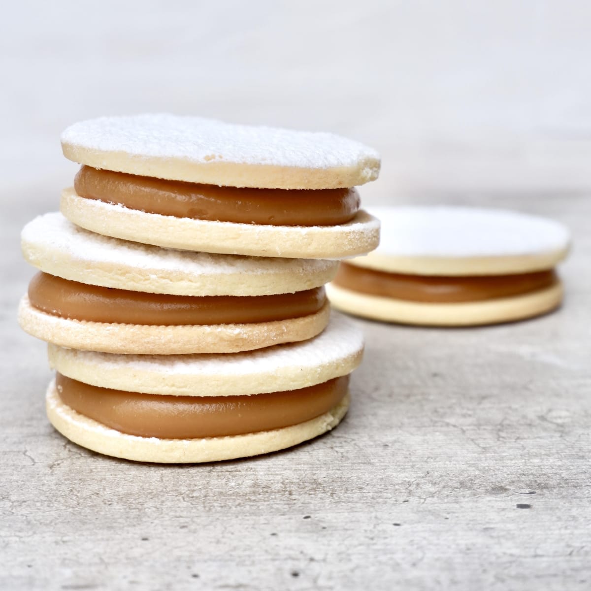 Alfajor de maicena grande1