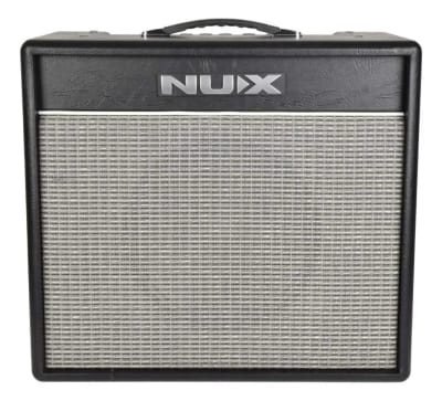 AMPLIFICADOR MIGHTY GUITARRA 40W1