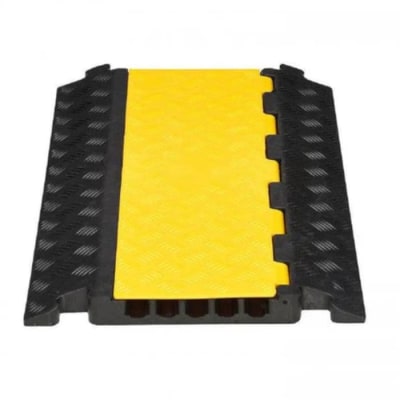 PasaCable Protector de Cables de 5 Canales – Resistente hasta 20 Toneladas, Tapa Abatible y Alta Visibilidad