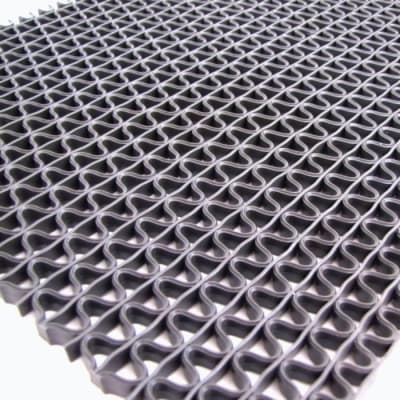Piso Escurre Agua PVC Gris (Tipo Wet) 1.20 x metro lineal - 5 mm de Espesor