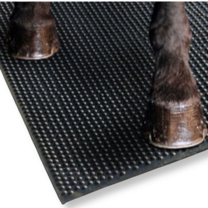 Piso de Goma para Establo Texturado 1,83 × 1,22 mts. x 17 mm.4