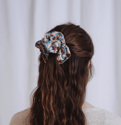 Art Scrunchie Flora1