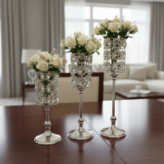 SET DE TRES CANDELABROS PLATEADOS MAINE