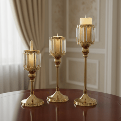 SET DE TRES CANDELABROS GOLDENSNOW
