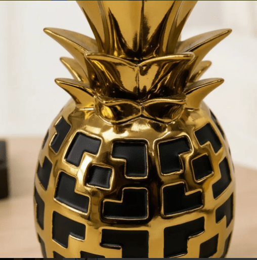 PIÑA NEGRO DORADO PEQUEÑO6