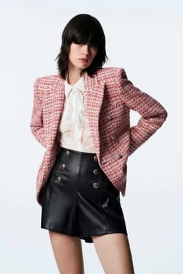 Short de Cuerina Negro Mujer con Botones Dorados1