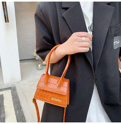 Cartera Jaquemus Camel1