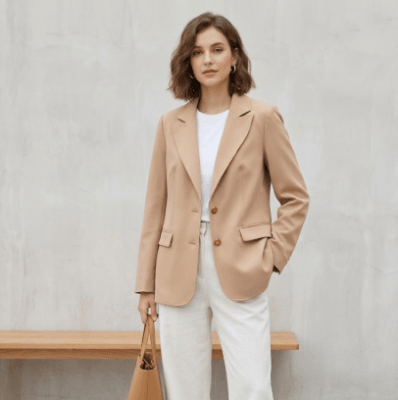 Blazer Beige Mujer Entallado con Hombreras Florencia11