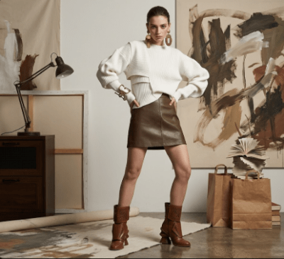 Mini falda de cuerina Marron tipo a mujer1