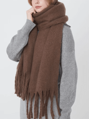 Bufanda Oversize de Lana Mujer Marrón con Flecos1