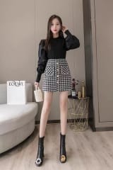 Minifalda de cuadros con botones