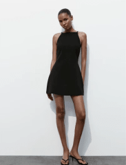 Vestido Negro Cuello Halter Corto Ajustado