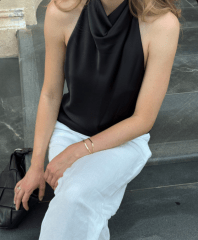 Top Halter Satinado Negro Mujer
