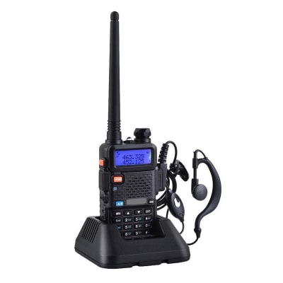 EQUIPO DE COMUNICACIONES UHF/VHF1